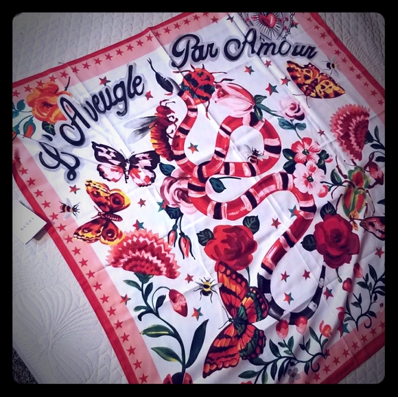 Gucci scarf - Picture 1 of 2